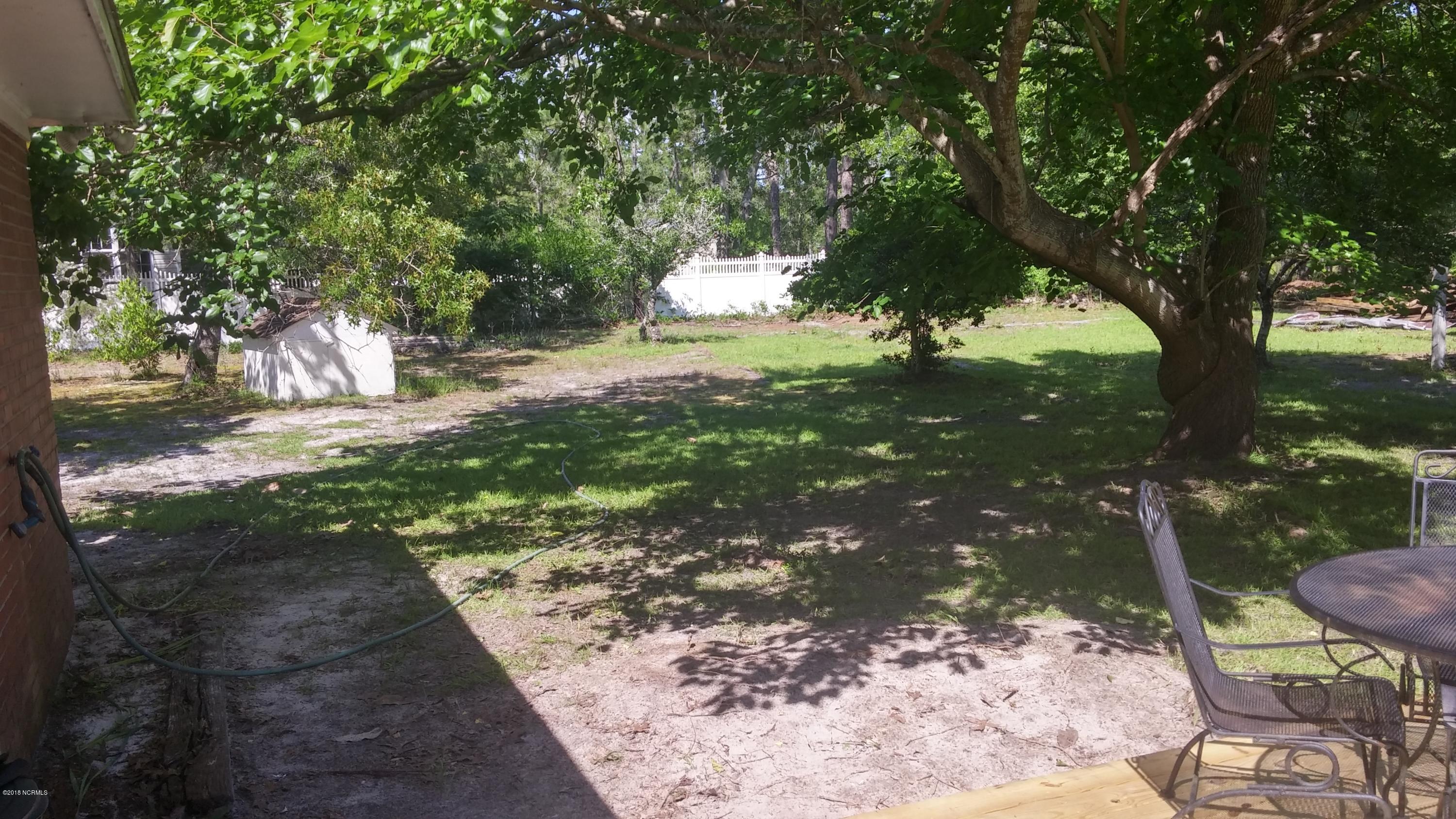 534 Mission Road Southport, NC 28461 - Photo 4 of 28 HOUSE AND EXTRA LOT INCLUDED