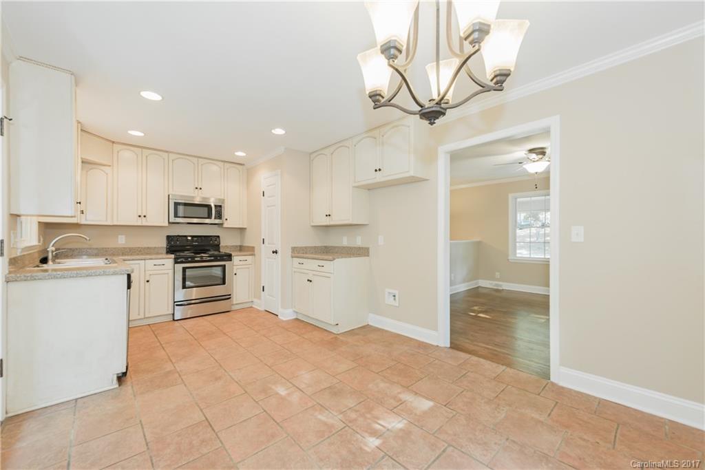 829 Gist Road Rock Hill, SC 29732 - Photo 5 of 24 Gallery Image 5