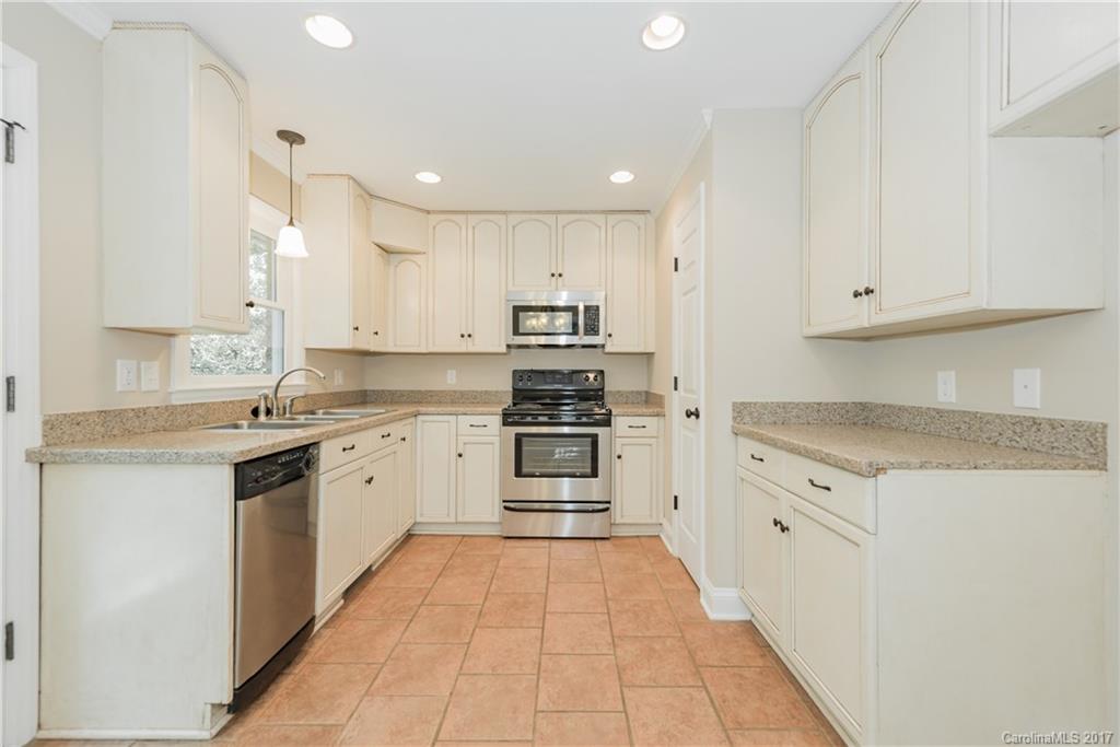 829 Gist Road Rock Hill, SC 29732 - Photo 6 of 24 Gallery Image 6