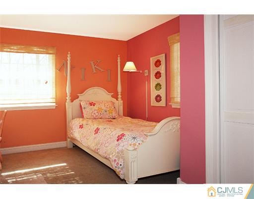 245 Dawes Road North Brunswick, NJ 08902 - Photo 14 of 25 Gallery Image 14