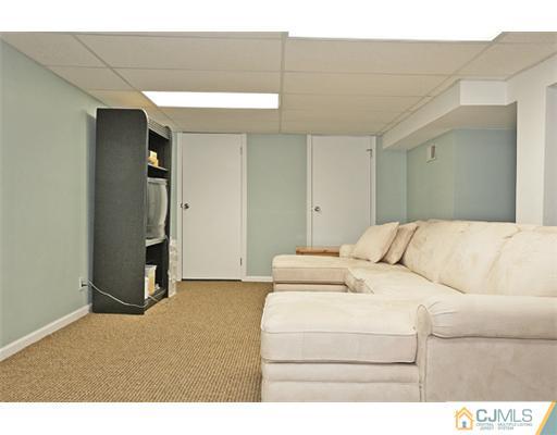 245 Dawes Road North Brunswick, NJ 08902 - Photo 19 of 25 Gallery Image 19