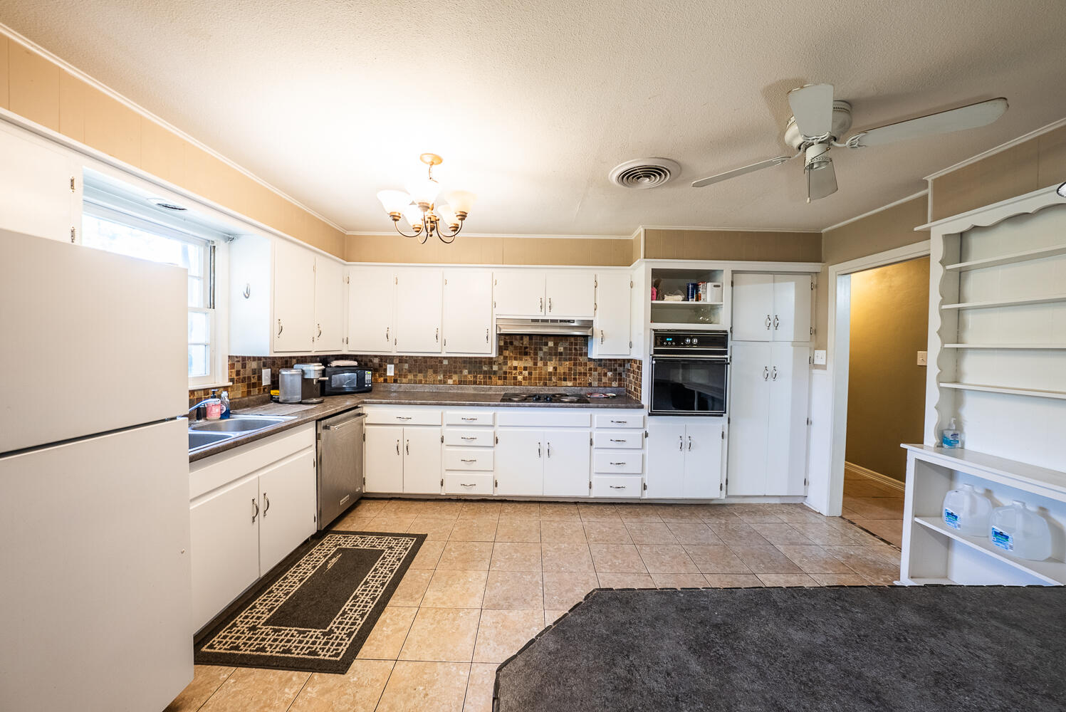 4604 31st Street Lubbock, TX 79410 - Photo 3 of 16 DSC00674