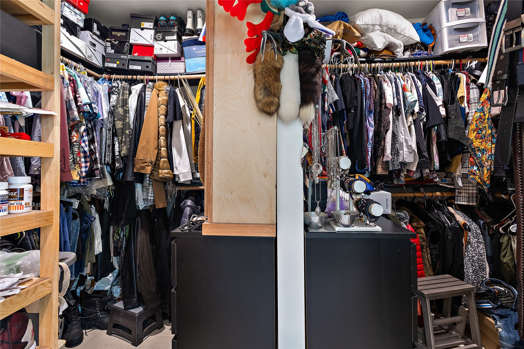 625 Pittman Road Richmond, TX 77469 - Photo 24 of 41 Spacious Walk-in Closet