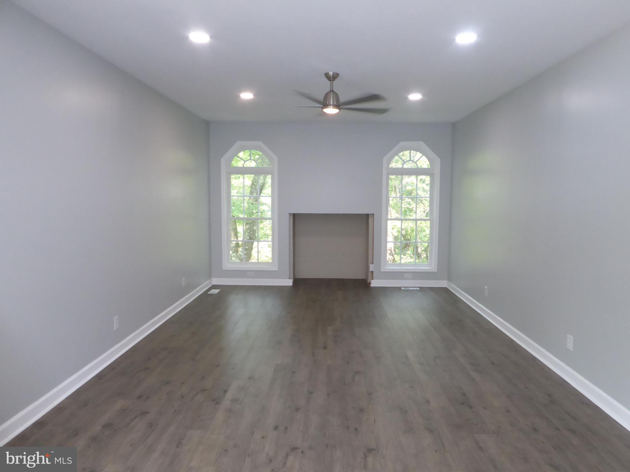 1285 Boggs Lane Mathias, WV 26812 - Photo 4 of 50