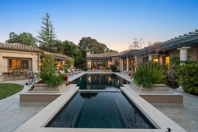 a view of a garden with trees