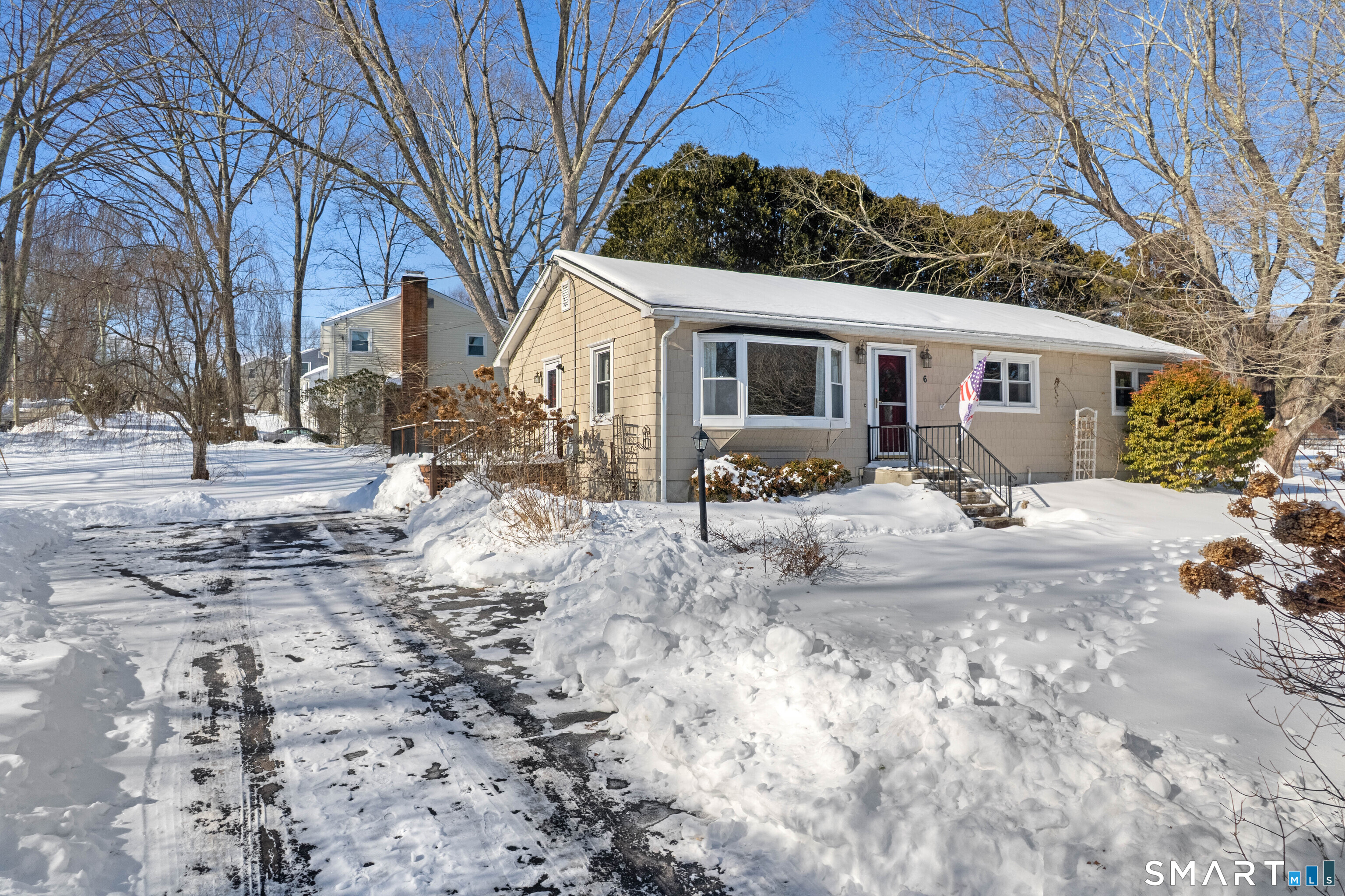 6 Riched Lane Uncasville, CT 06382 - Photo 15 of 38