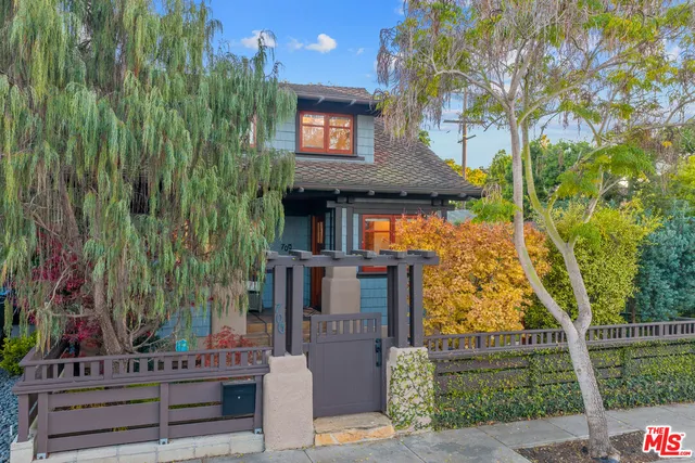 $4,750,000 | 706 Navy Street, Santa Monica, CA 90405