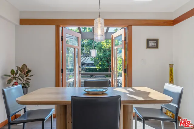 $4,750,000 | 706 Navy Street, Santa Monica, CA 90405