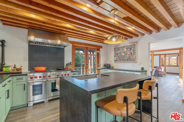 $4,750,000 | 706 Navy Street, Santa Monica, CA 90405