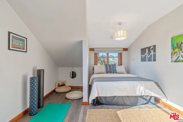 $4,750,000 | 706 Navy Street, Santa Monica, CA 90405