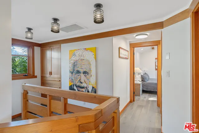 $4,750,000 | 706 Navy Street, Santa Monica, CA 90405