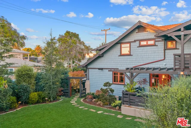 $4,750,000 | 706 Navy Street, Santa Monica, CA 90405