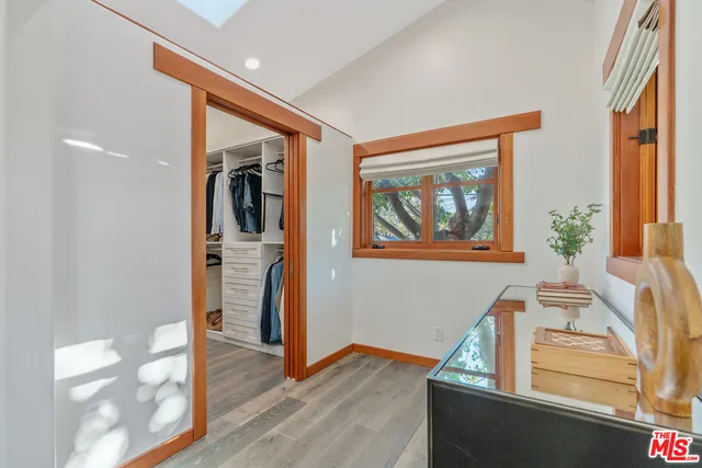 $4,750,000 | 706 Navy Street, Santa Monica, CA 90405