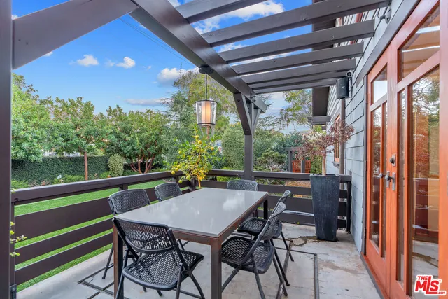 $4,750,000 | 706 Navy Street, Santa Monica, CA 90405