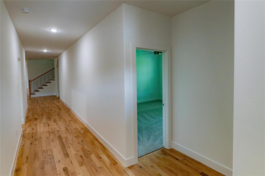 4519 Rosehill Road Garland, TX 75043 - Photo 13 of 35