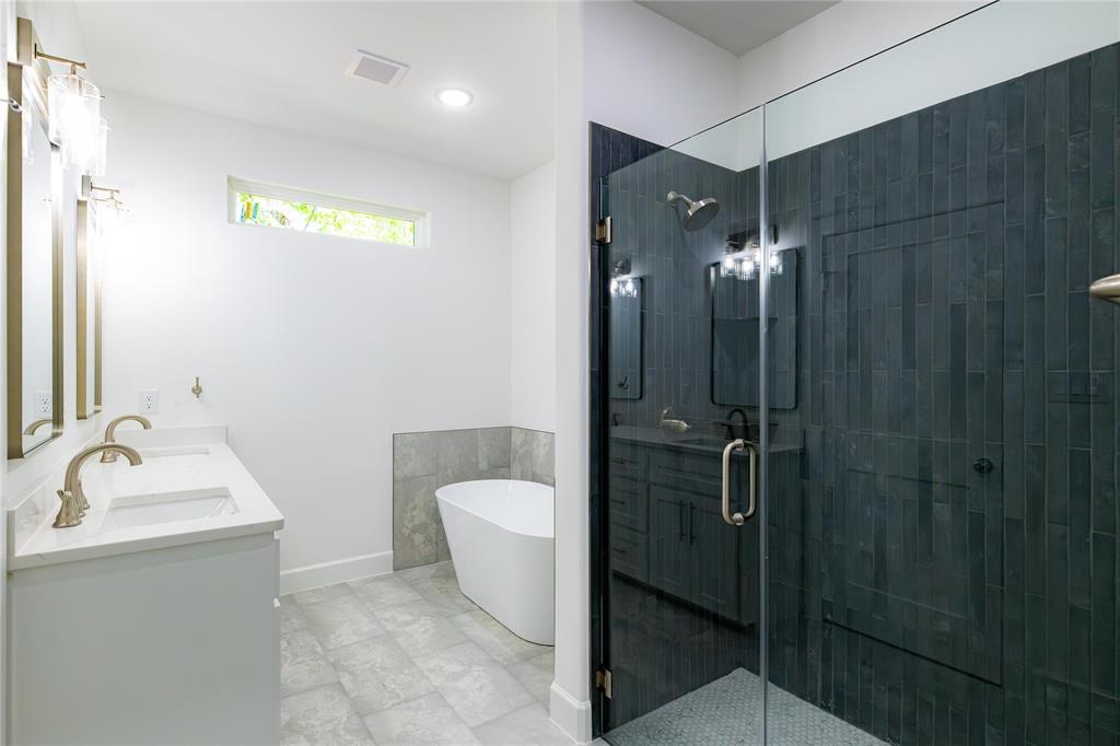 4519 Rosehill Road Garland, TX 75043 - Photo 20 of 35