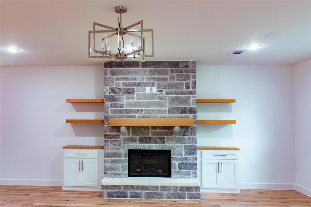 4519 Rosehill Road Garland, TX 75043 - Photo 6 of 35