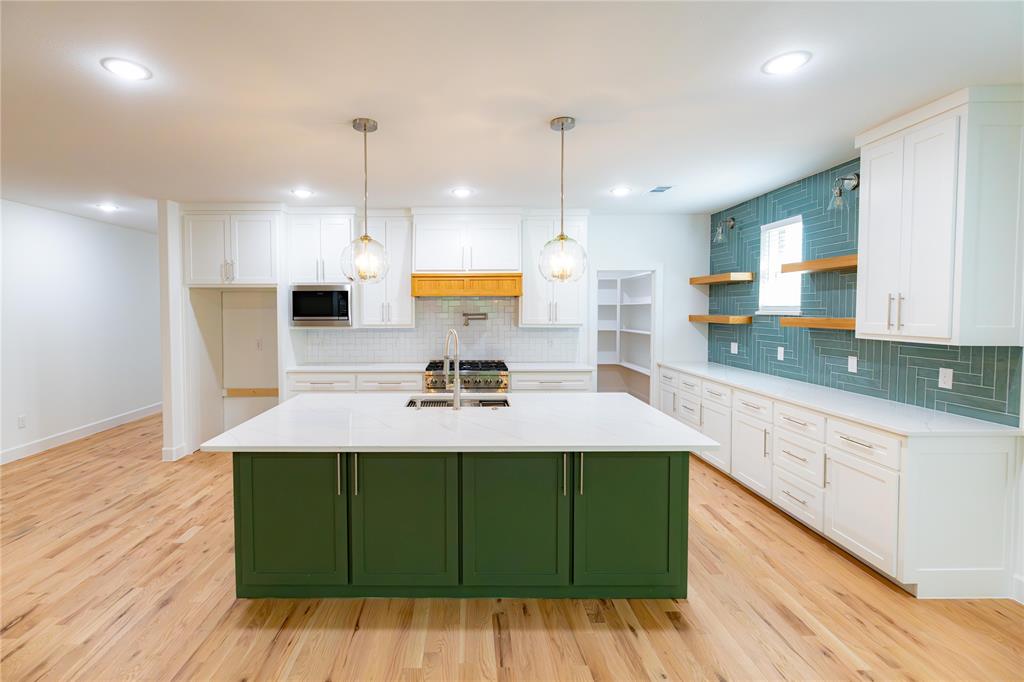 4519 Rosehill Road Garland, TX 75043 - Photo 9 of 35