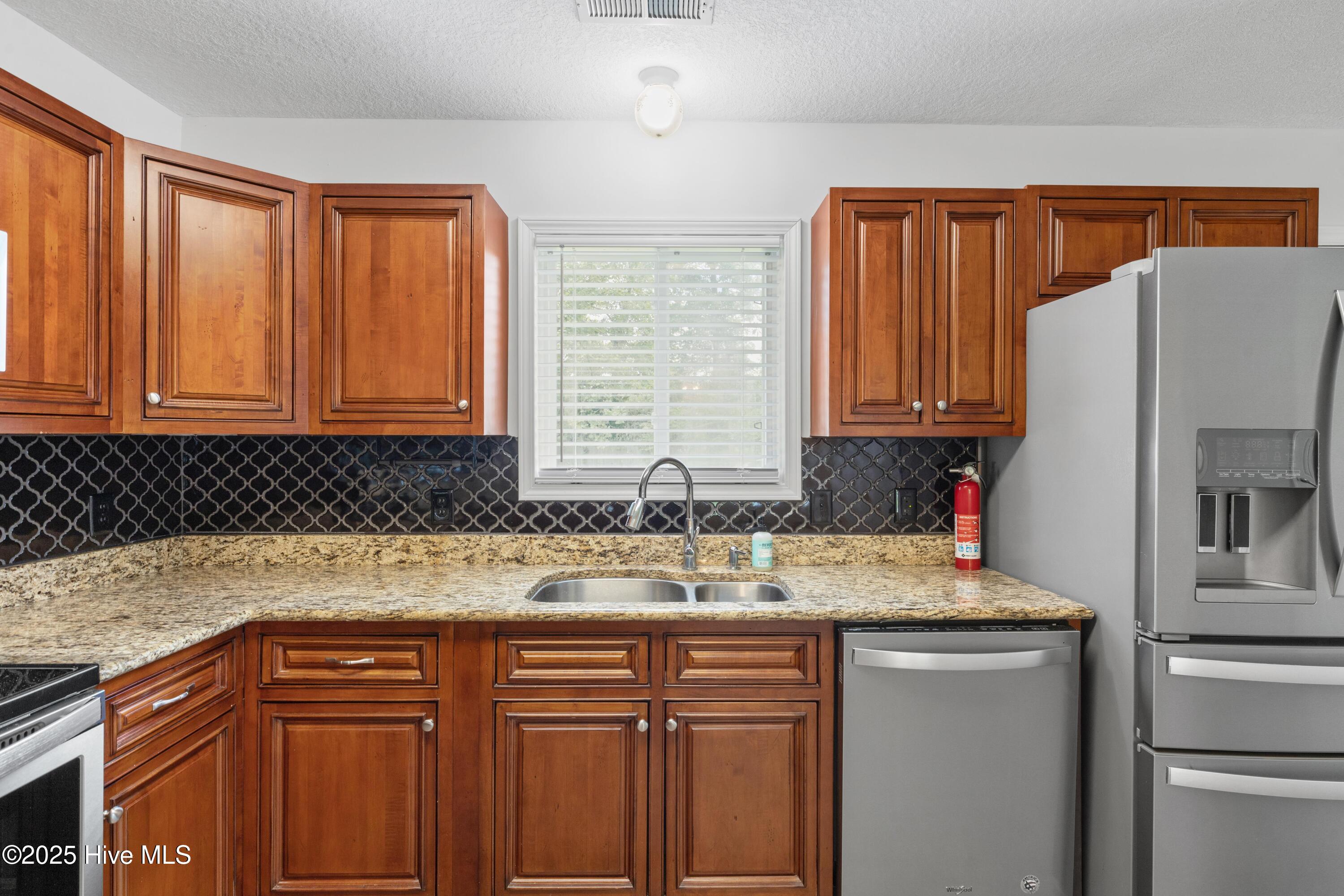 1192 Pony Farm Road Jacksonville, NC 28540 - Photo 9 of 31 9