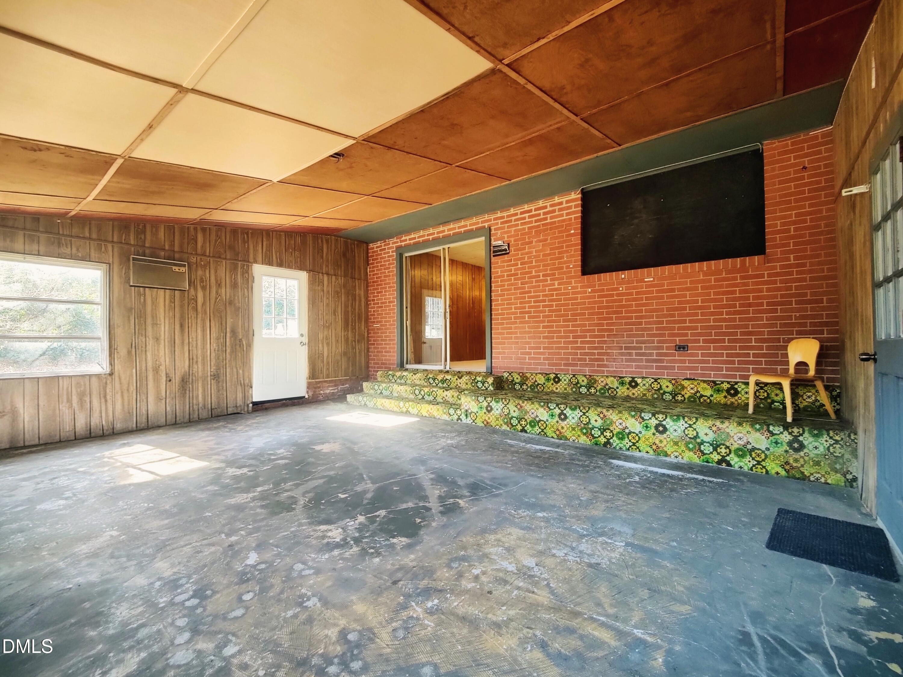 406 Avery Street Garner, NC 27529 - Photo 47 of 55 Sunroom Interior