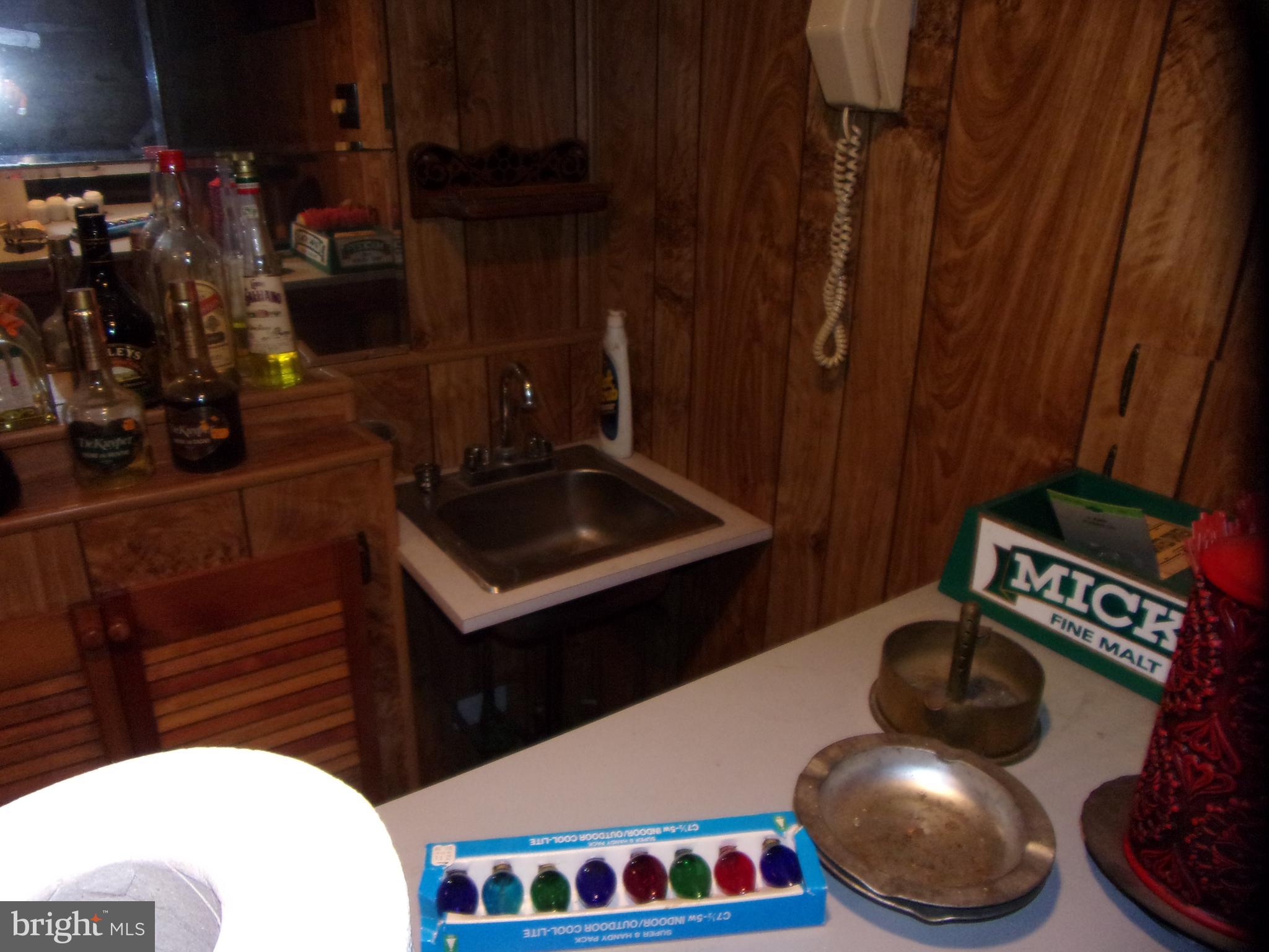 8038 Wynbrook Road Baltimore, MD 21224 - Photo 21 of 27 8038 Wynbrook Rd 21224 Wet Bar