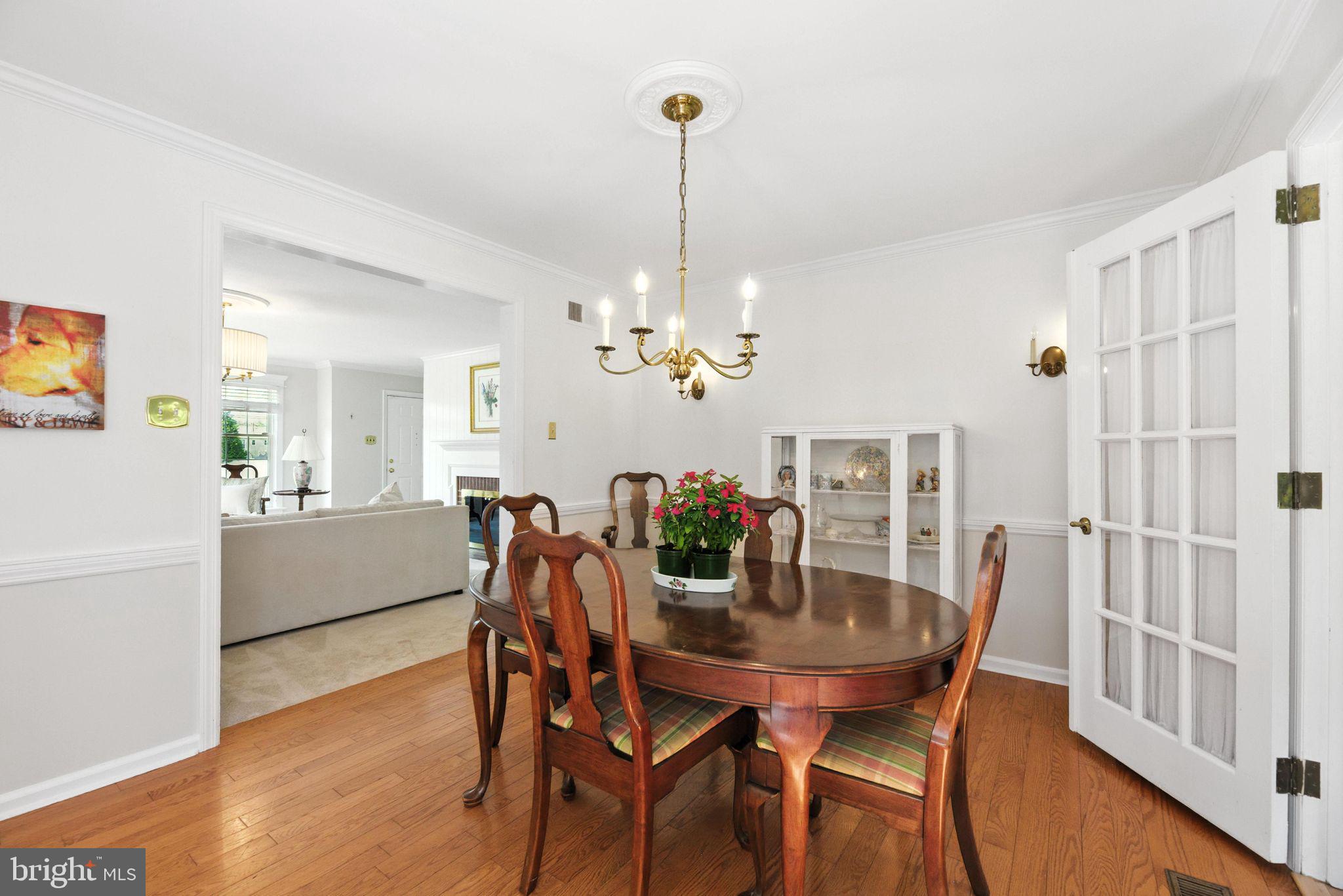 130 Salina Road Sewell, NJ 08080 - Photo 8 of 37 Wide access to Living space, Lots of Light