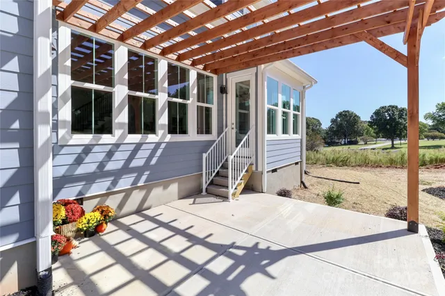 $829,900 | 4265 Candlewood Drive, Sherrills Ford, NC 28673