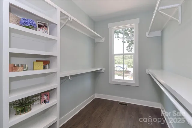 $829,900 | 4265 Candlewood Drive, Sherrills Ford, NC 28673