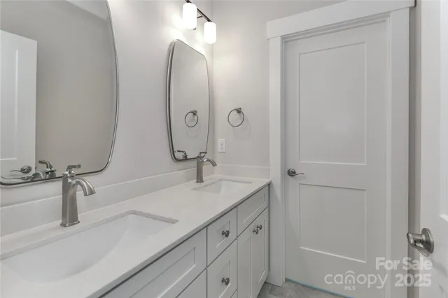 $829,900 | 4265 Candlewood Drive, Sherrills Ford, NC 28673