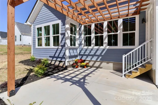 $829,900 | 4265 Candlewood Drive, Sherrills Ford, NC 28673