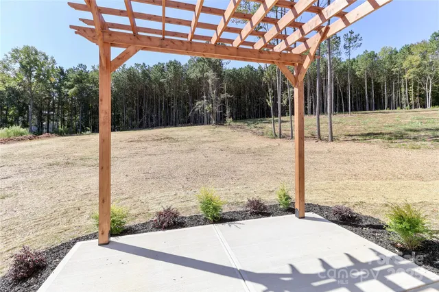 $829,900 | 4265 Candlewood Drive, Sherrills Ford, NC 28673