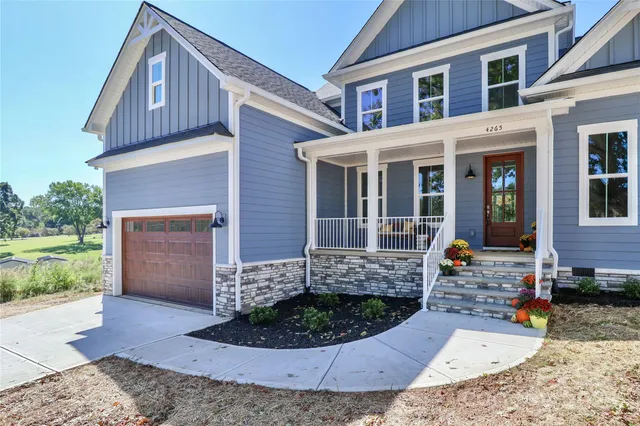 $829,900 | 4265 Candlewood Drive, Sherrills Ford, NC 28673