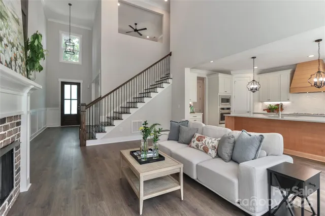 $829,900 | 4265 Candlewood Drive, Sherrills Ford, NC 28673