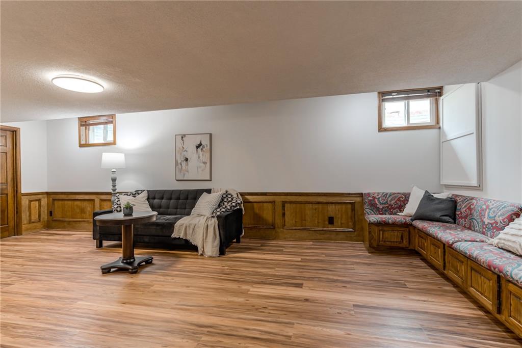 8336 Rosehill Road Lenexa, KS 66215 - Photo 27 of 33