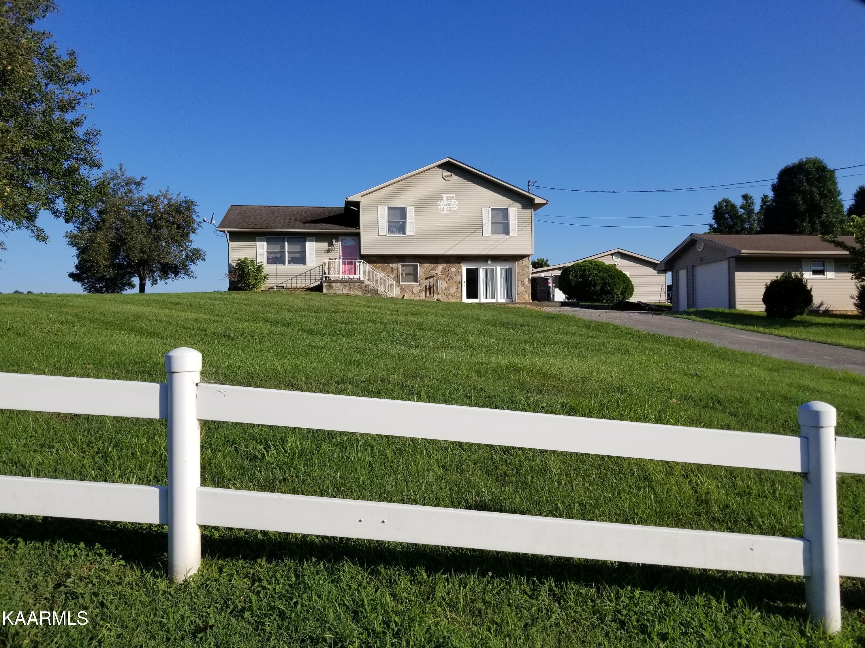 1337 Camellia Road Newport, TN 37821 - Photo 1 of 39 20220808_083134