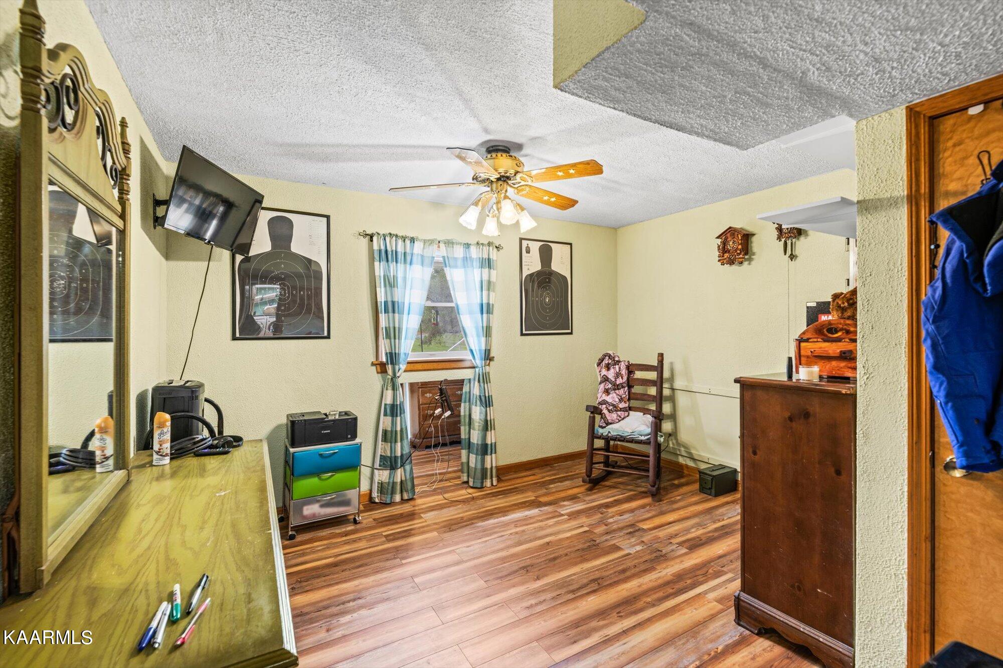 1337 Camellia Road Newport, TN 37821 - Photo 18 of 39 17-1337-Camellia-Rd-Newport-TN-17