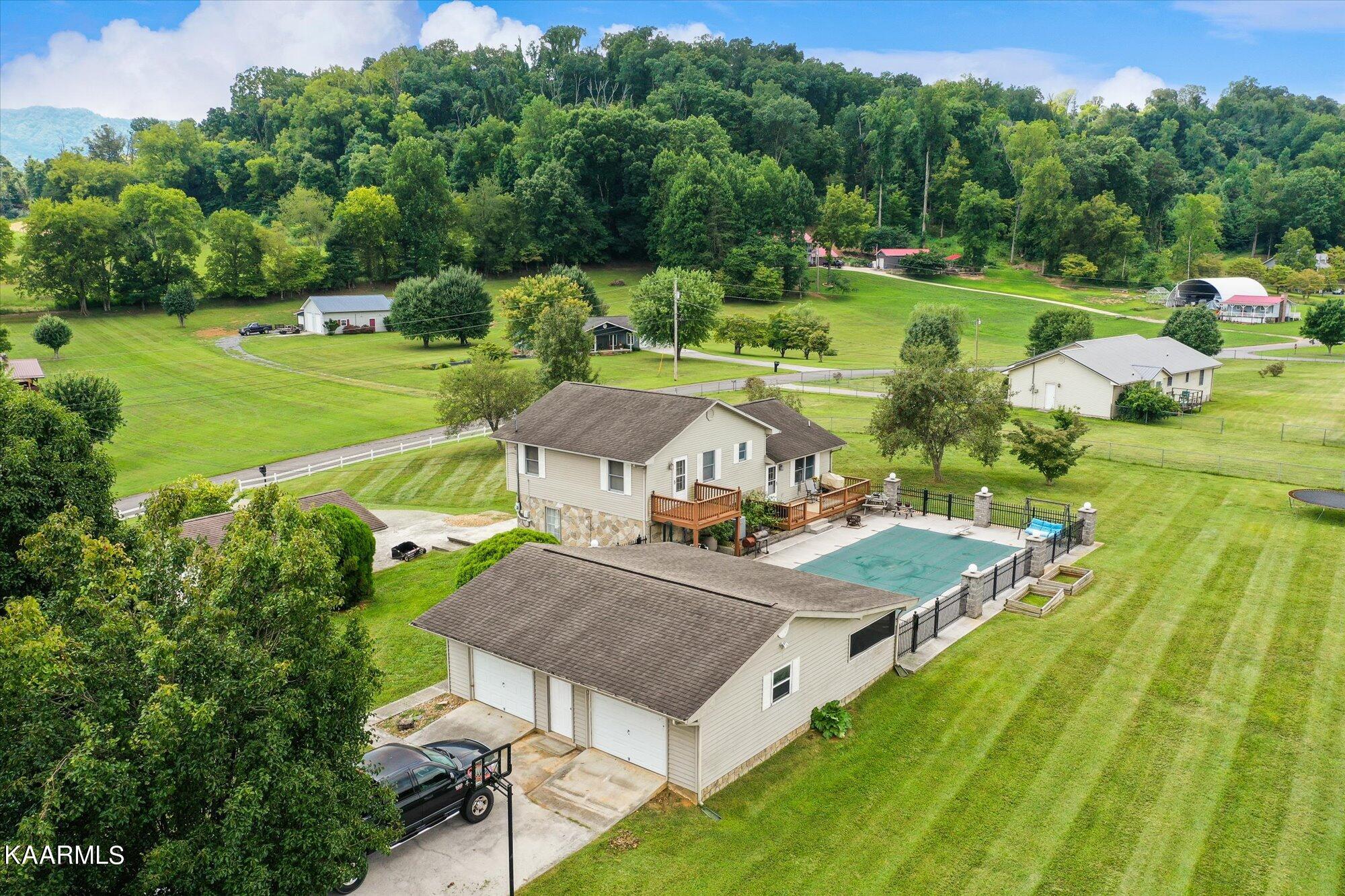 1337 Camellia Road Newport, TN 37821 - Photo 28 of 39 27-1337-Camellia-Rd-Newport-TN-27