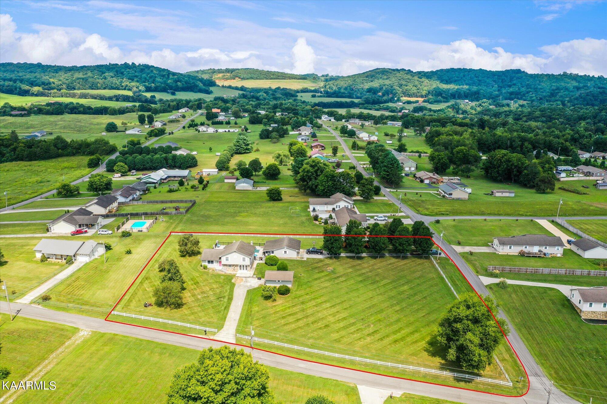 1337 Camellia Road Newport, TN 37821 - Photo 29 of 39 28-1337-Camellia-Rd-Newport-TN-28