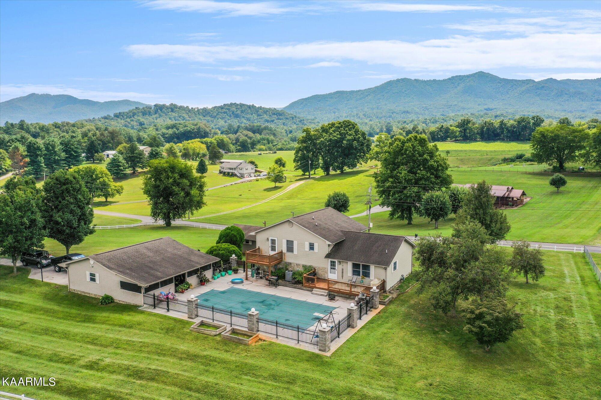 1337 Camellia Road Newport, TN 37821 - Photo 36 of 39 35-1337-Camellia-Rd-Newport-TN-35