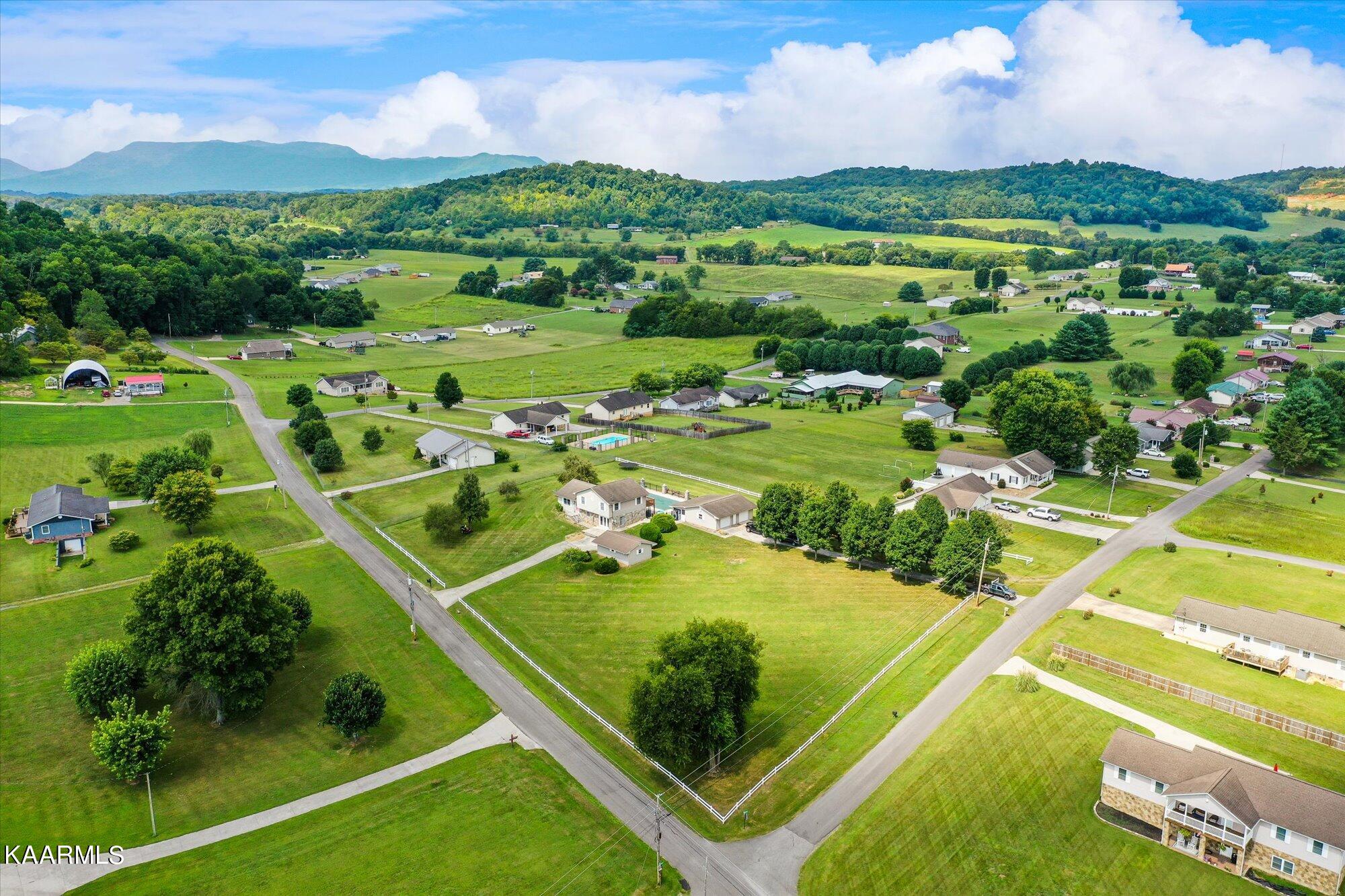 1337 Camellia Road Newport, TN 37821 - Photo 38 of 39 37-1337-Camellia-Rd-Newport-TN-37