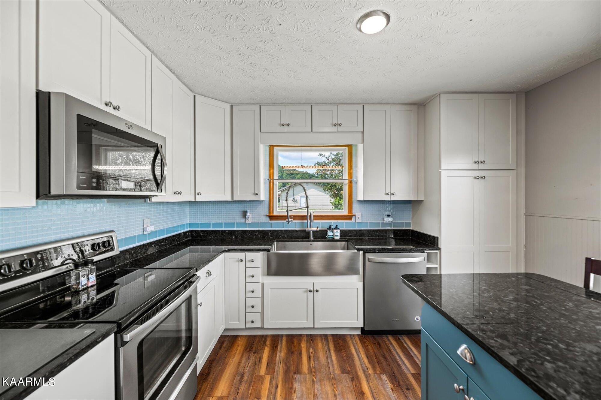 1337 Camellia Road Newport, TN 37821 - Photo 8 of 39 07-1337-Camellia-Rd-Newport-TN-7