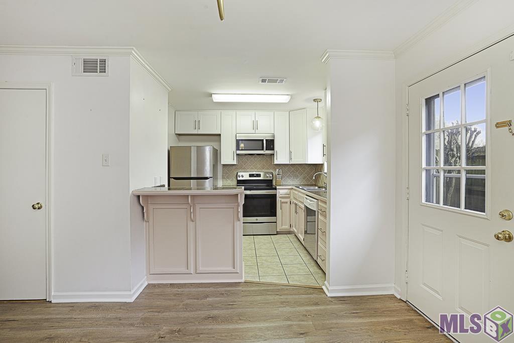972 Ridgepoint Court, Unit 972 Baton Rouge, LA 70810 - Photo 6 of 23