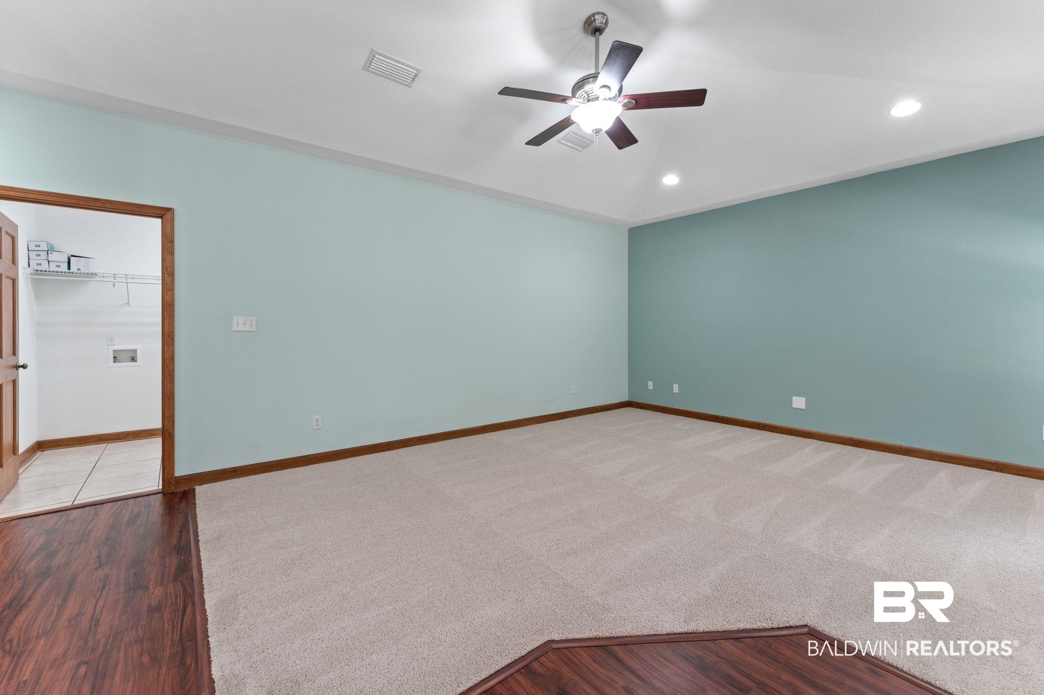 18812 Riverbend Loop Foley, AL 36535 - Photo 9 of 46 Living Room