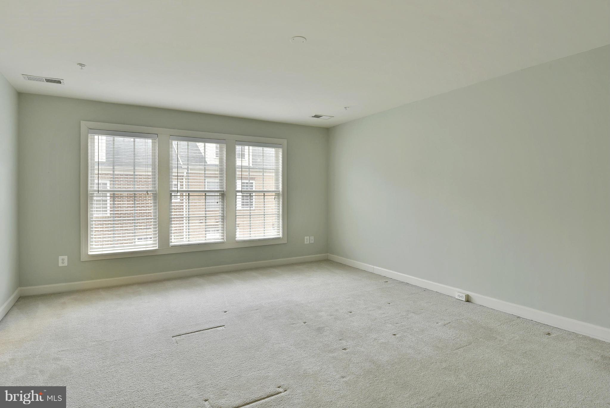 7976 Vigne Court Vienna, VA 22182 - Photo 10 of 30 Large master bedroom with lots of lights.