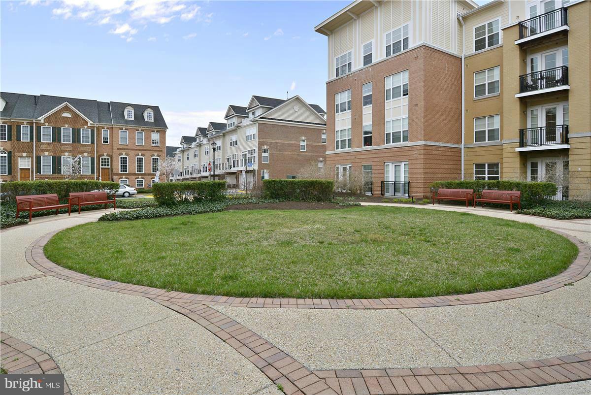 7976 Vigne Court Vienna, VA 22182 - Photo 25 of 30 Courtyard across the street.