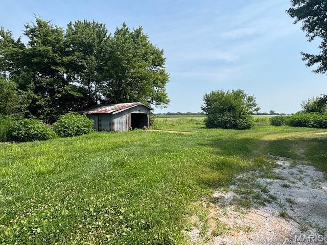 9007 Wieseman Road Staunton, IL 62088 - Photo 17 of 19 Gallery Image 17