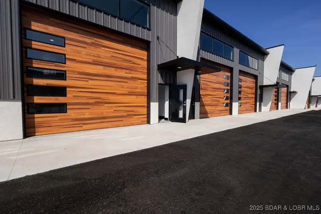 $425,960 | 100 Blue Heron Hill Lane, Unit 109, Lake Ozark, MO 65049