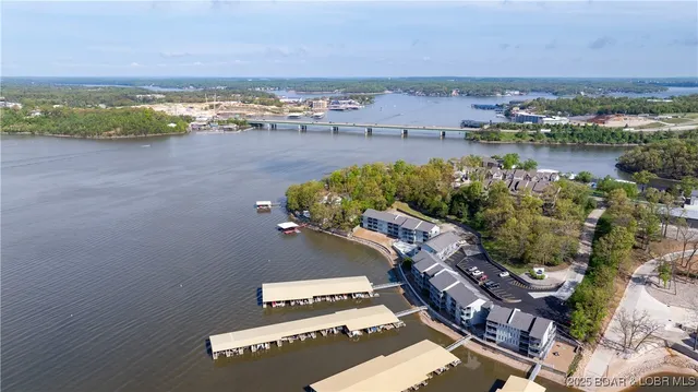 $169,900 | 808 Kersten Way, Unit C105, Osage Beach, MO 65065
