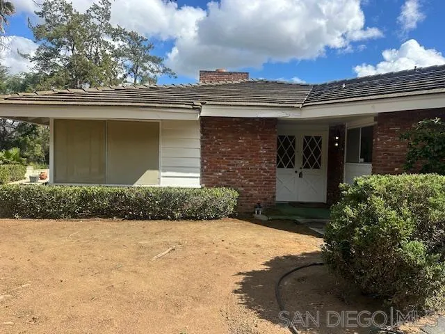 16561 Martincoit Road Poway, CA 92064 - Photo 1 of 4