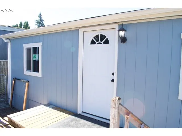 $117,800 | 700 Northeast 183rd Avenue, Unit 7, Portland, OR 97230